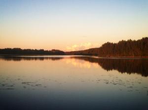 The evening sun at the lake.